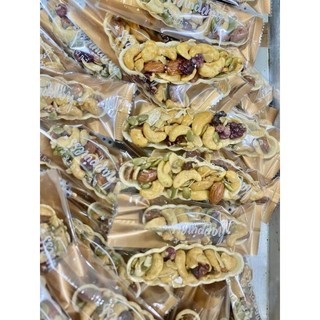 Bánh đế thuyền mix hạt