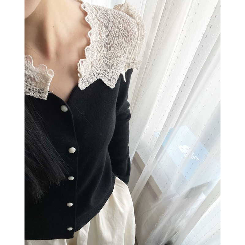 ÁO KHOÁC LEN PHA REN - ĐEN