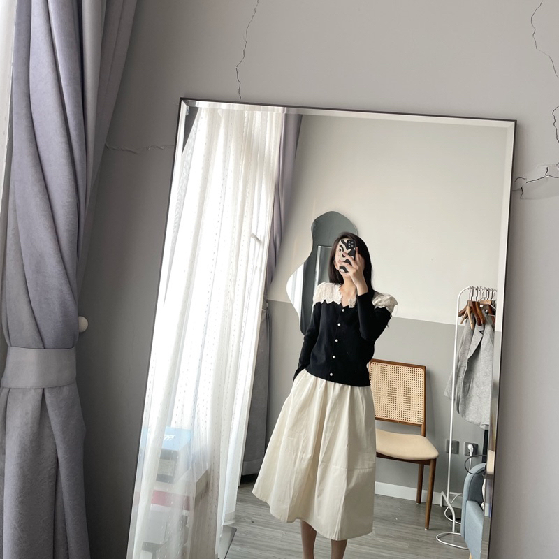 ÁO KHOÁC LEN PHA REN - ĐEN