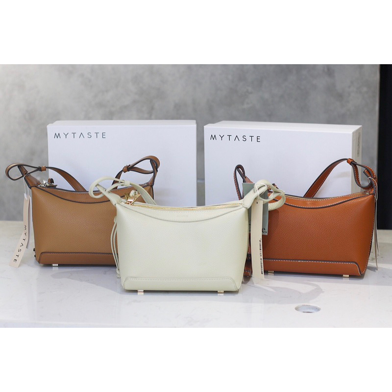 /-li MY..ST.A.S.TE LEATHER BAG /-li