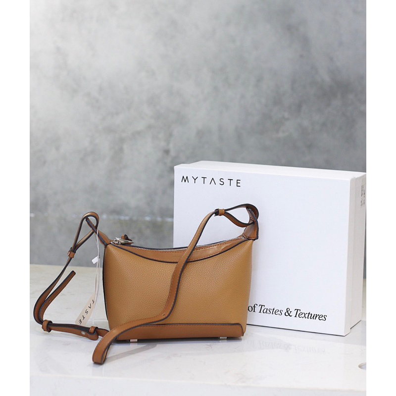 /-li MY..ST.A.S.TE LEATHER BAG /-li