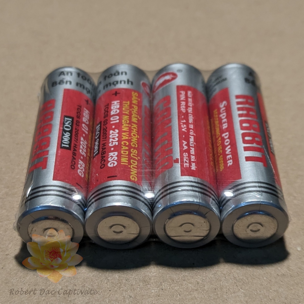 Vỉ 4 Pin con thỏ AA 1.5V
