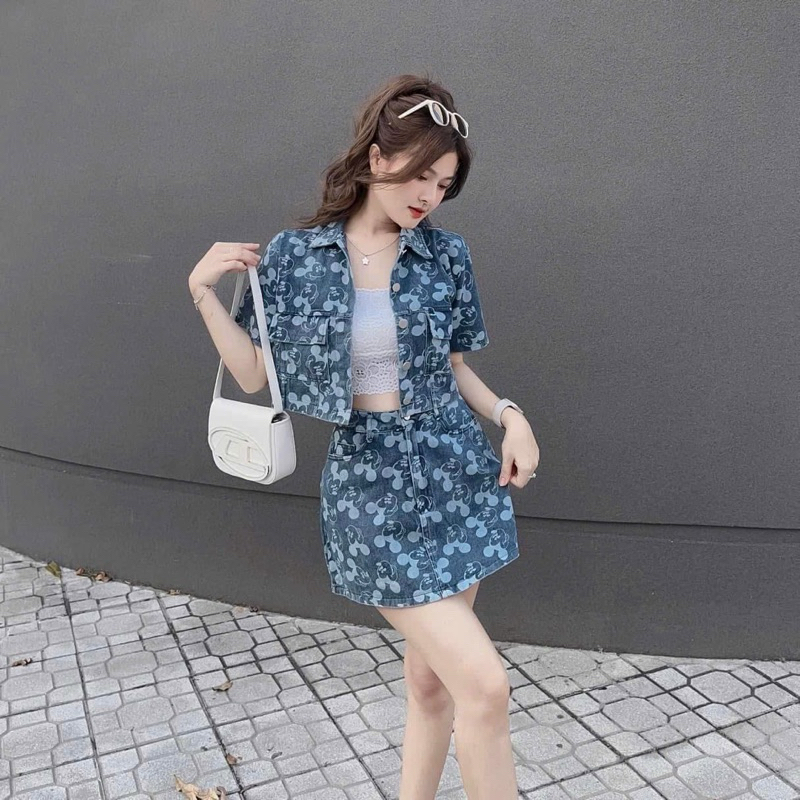 Sét váy thời trang nữ mặc chơi chất FOR kèm lót in hoạ tiết cổ sơ mi tay ngắn mix chân váy chữ A