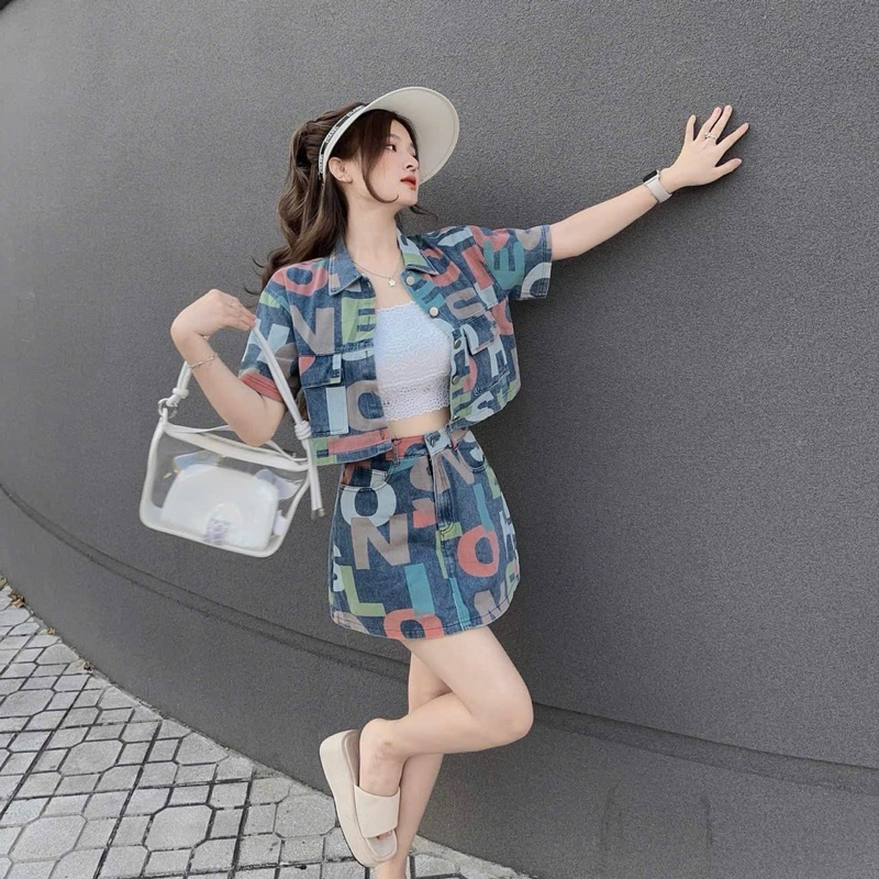 Sét váy thời trang nữ mặc chơi chất FOR kèm lót in hoạ tiết cổ sơ mi tay ngắn mix chân váy chữ A