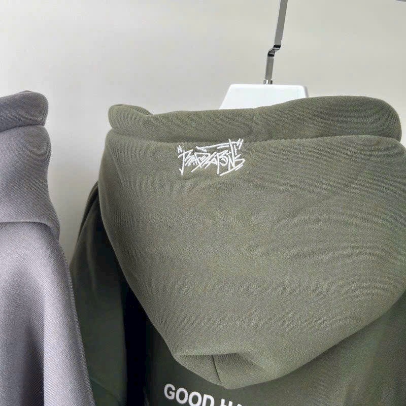 Áo Khoác Nỉ Croptop Dày Dặn, Thêu Họa Tiết Phối Màu Cá Tính.Tp