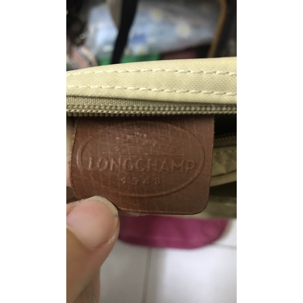 Túi đeo chéo dù Longchamp