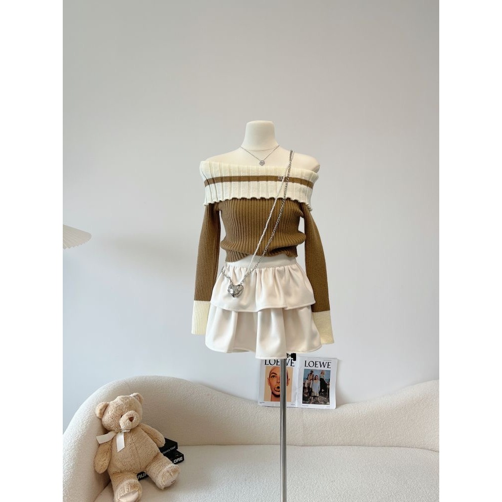 Áo Len Trễ Vai Dài Tay Phối Viền 3 Màu Trắng Đen Nâu                                      .