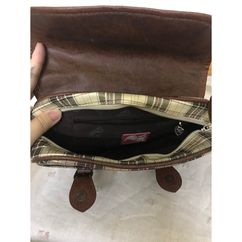 Túi da kẻ caro đeo chéo