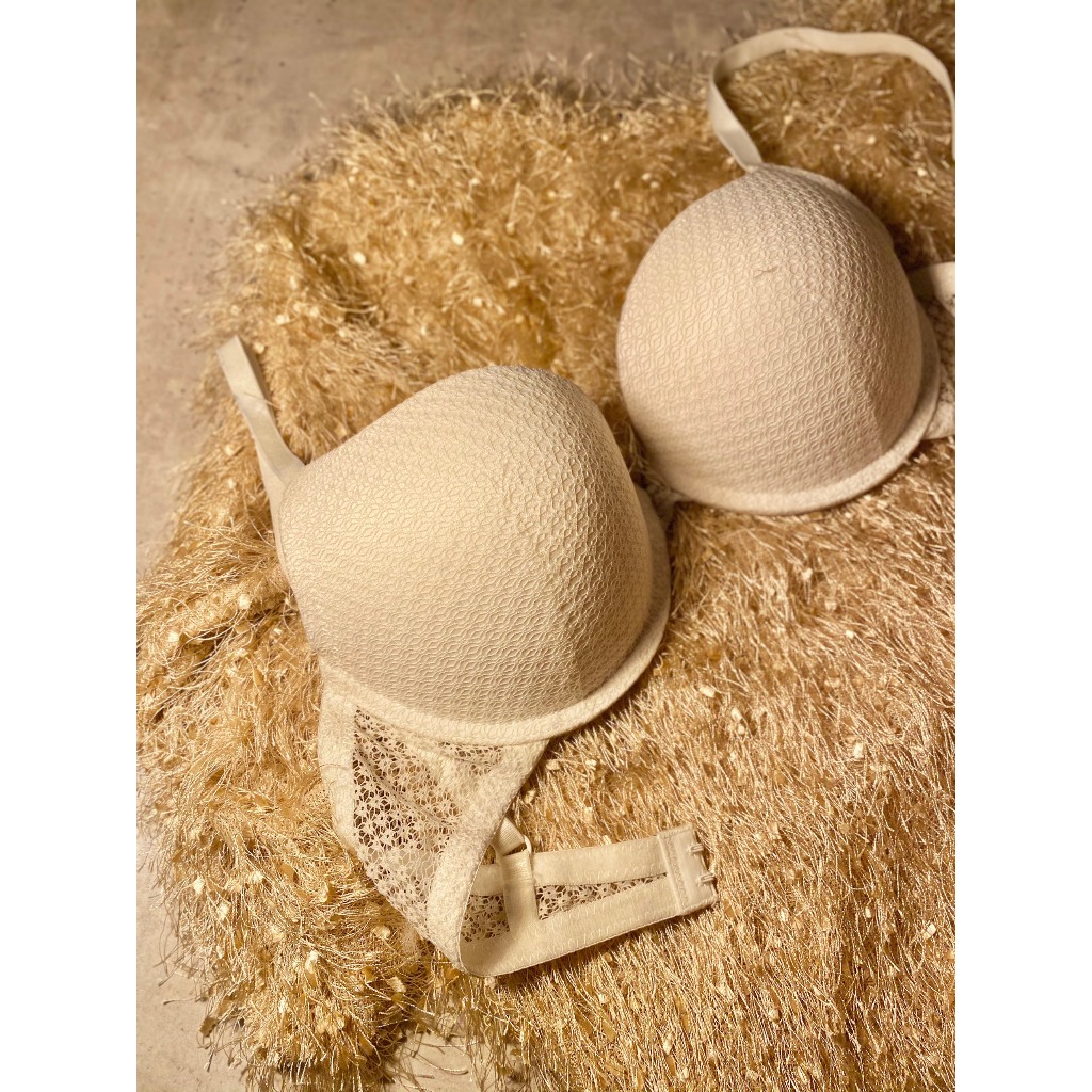 Áo ngực nữ mút dày có gọng trắng trơn xuất dư cho nữ