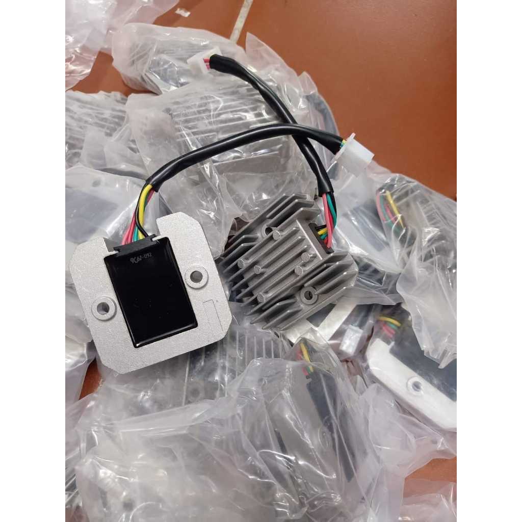 Sạc Attila 2 pha và 3 pha để chế độ cho xe máy