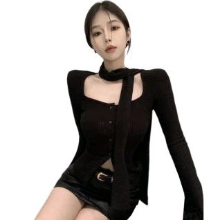 Áo croptop nữ tay dài ôm cổ yếm cài nút