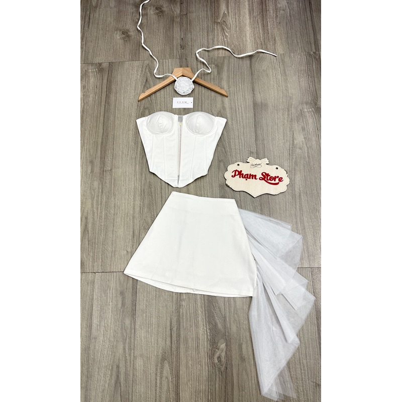 Set áo ống cúp jeans+ chân váy form a thả tà lưới