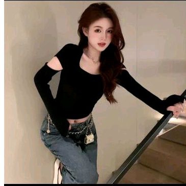 Áo thun croptop tay dài cổ vuông SM09