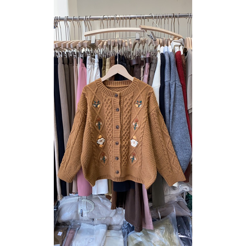 Áo cardigan len thừng thêu hoa