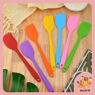 (Ảnh thật tự chụp) Phới trộn vét bột làm bánh silicon cho bé ăn dặm Shopbeho