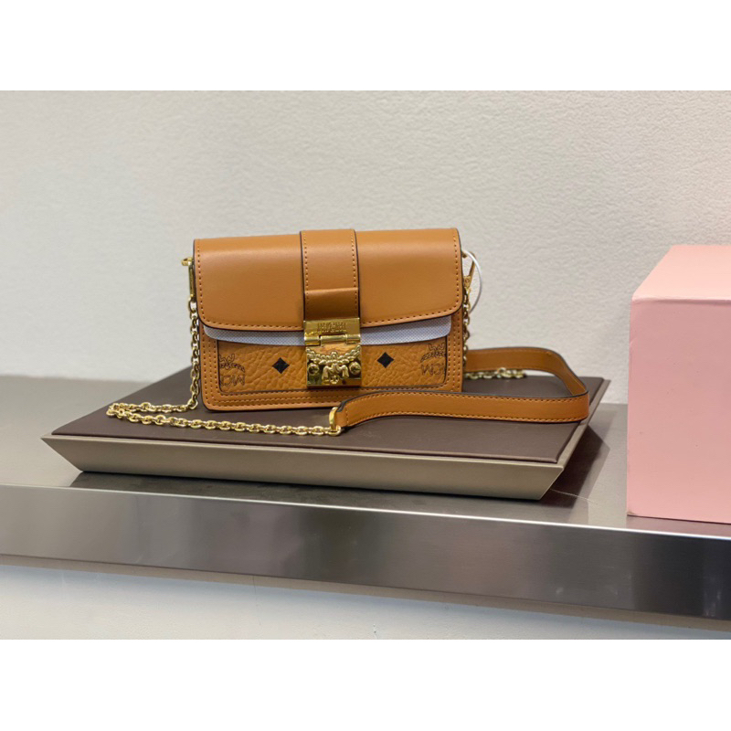 Túi đeo MCMTracy cao cấp full box nam châm