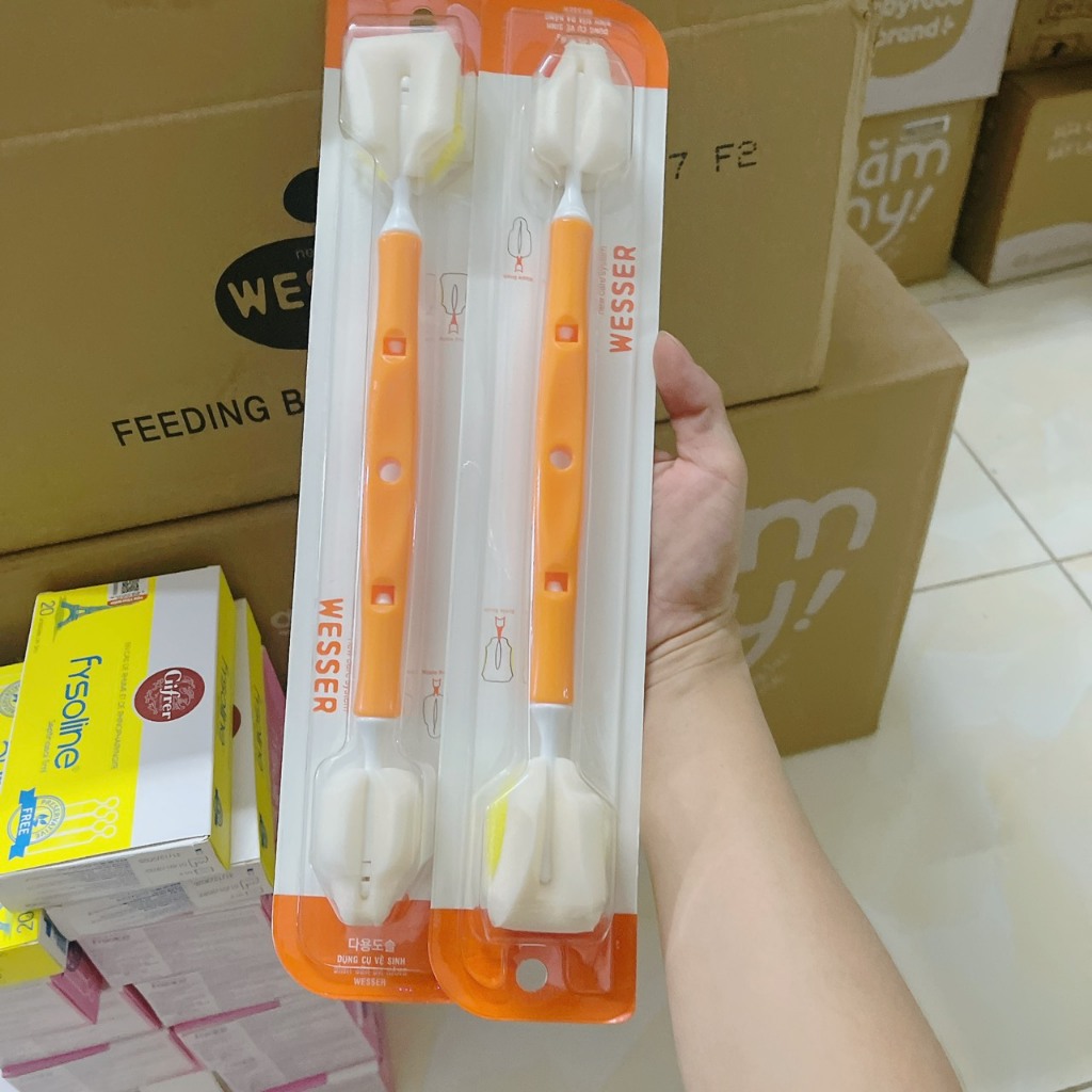 Cây súc bình sữa đan năng 2 đầu,Cọ rửa vệ sinh bình sữa  đa năng wesser