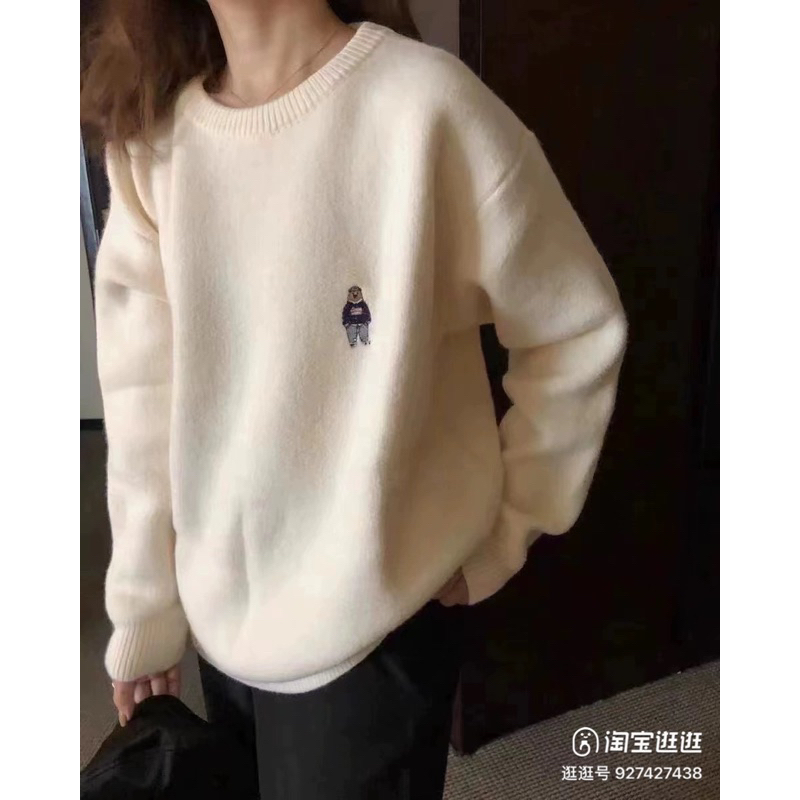 Áo len cổ tròn sweater thêu gấu basic