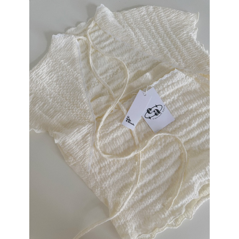 Áo kiểu hở lưng Taki 18made ✿ 𝐁𝐲 𝐄𝐢𝐠𝐡𝐭𝐞𝐞𝐧 𝐀𝐠𝐚𝐢𝐧