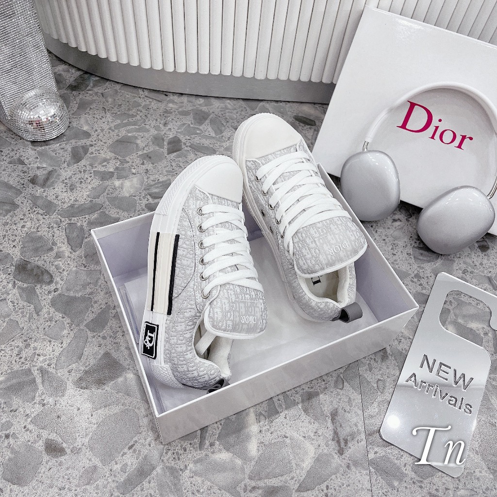 GIÀY THỂ THAO CD NÂNG ĐẾ