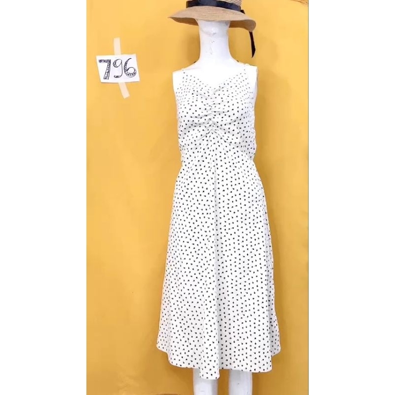 đầm kaki dây chấm bi. S796