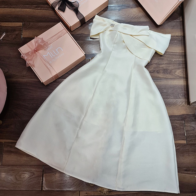 Váy Tapta Lệch Vai 3 Vạt