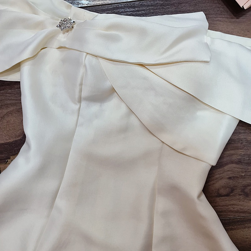 Váy Tapta Lệch Vai 3 Vạt