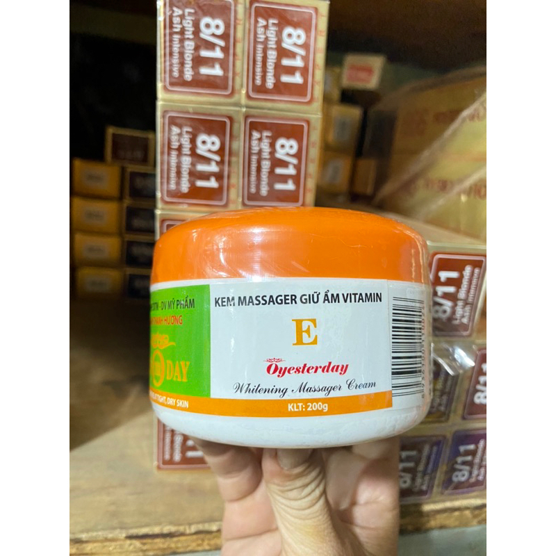 Kem MASSAGE mặt và toàn thân vitamin 230g hàng cty