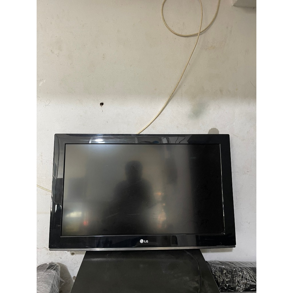 Tivi LG, tivi treo tường 32inch - thanh lý giá rẻ