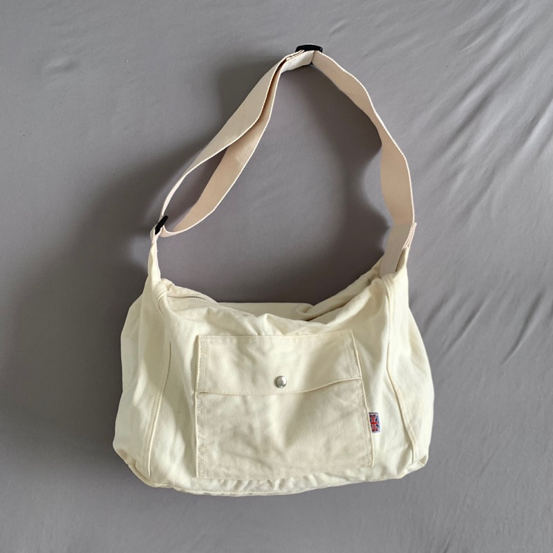 Đeo chéo phom to có zip