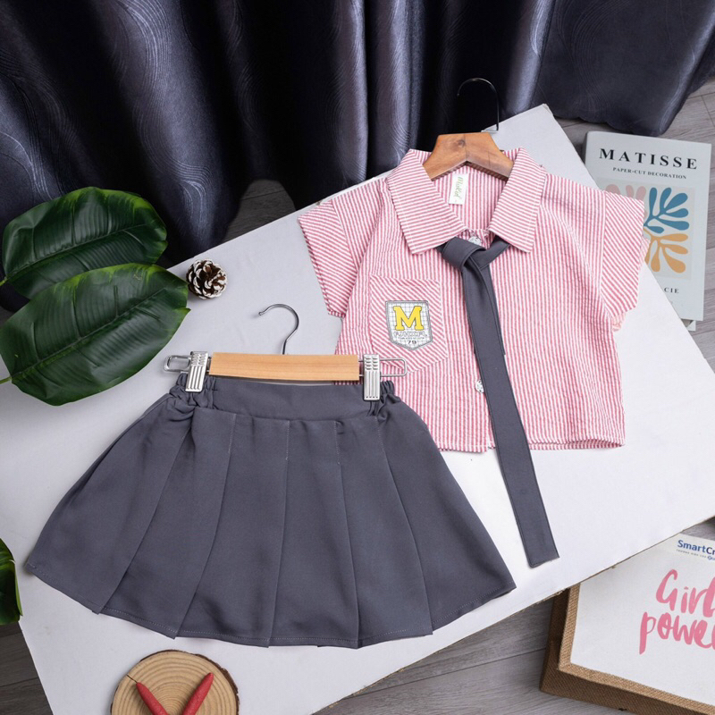 Set đồ học sinh phong cách Hàn Quốc cho bé gái 10-45kg , set chân váy dập ly áo sơ mi kèm cà vạt siêu đẹp cho bé gái