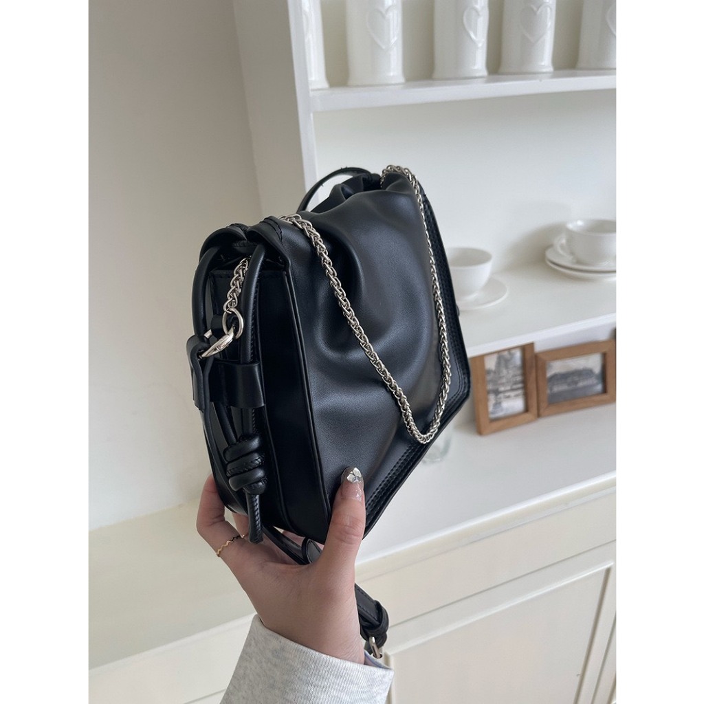 Túi xách đeo chéo nữ dây rút phối dây kim loại phong cách basic vintage