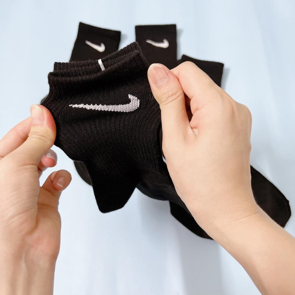 Tất Vớ Cổ Lửng Nam Nữ N.i.k.e Cotton Phong Cách Hàn Quốc Chất Liệu Cao Cấp