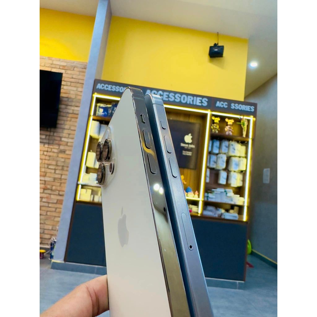 Điệnthoaij 𝟏𝟓𝐏𝐫𝐨𝐌𝐚𝐱 𝟐𝟓𝟔𝐆𝐁 - 𝐓𝐢𝐭𝐚𝐧 𝐁𝐥𝐮𝐞 New K9Q