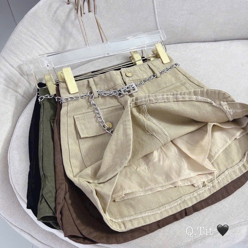 Váy Kaki vạt bầu thắt lưng xích hottrend