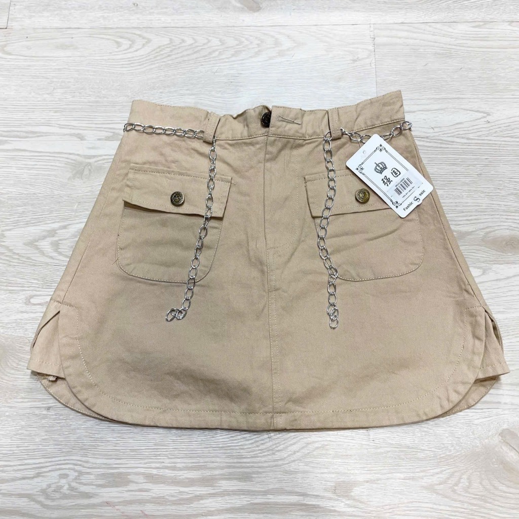 Váy Kaki vạt bầu thắt lưng xích hottrend