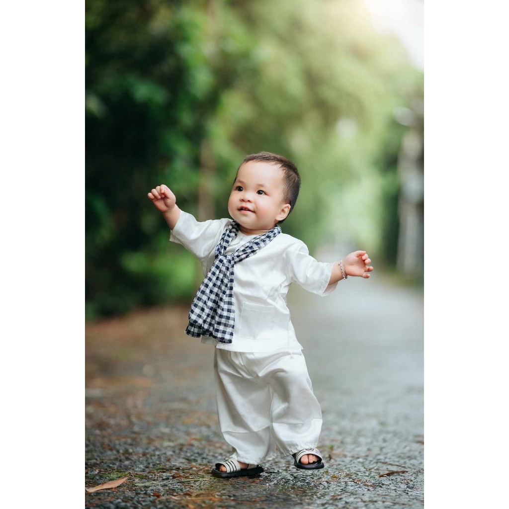 Bộ bà ba lụa trơn cho bé 3-27kg TẶNG KÈM KHĂN RẰN