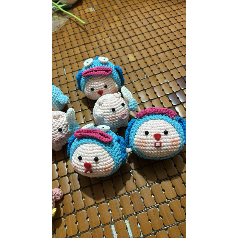 Móc khoá Loopy bằng len