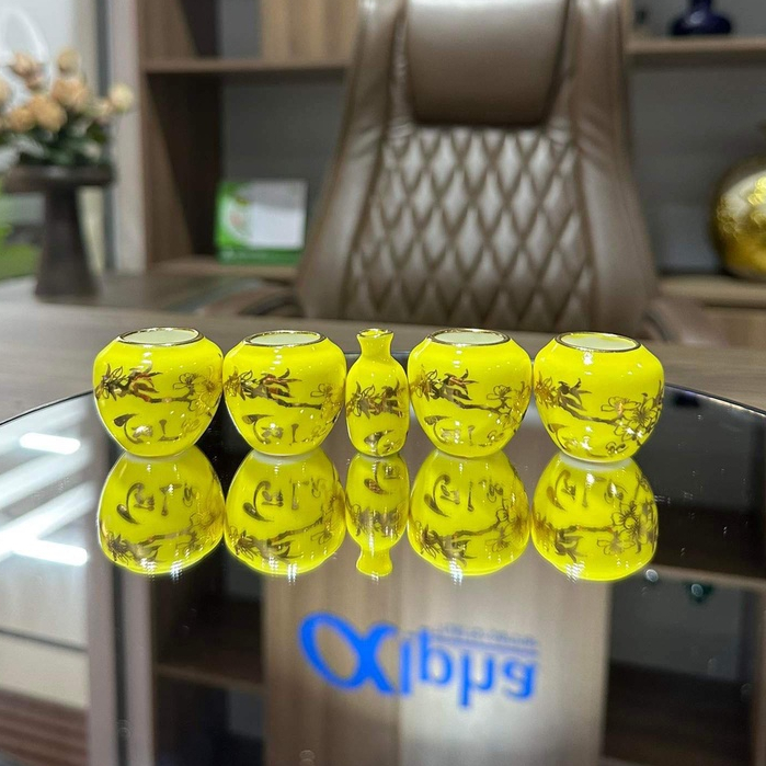 Cóng sứ khuyên , hút mật hàng Bát Tràng mẫu Decal ánh vàng gắn sẵn tai