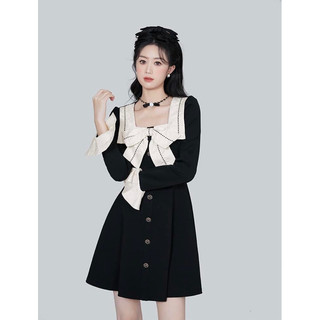 váy phối cổ vuông