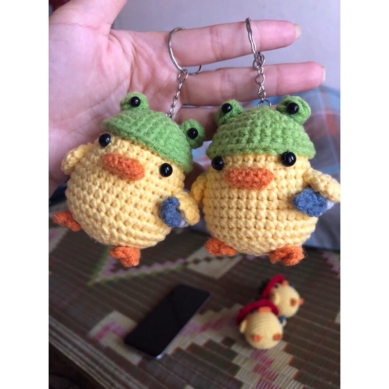 Vịt vàng cầm dao đội mũ ếch🐥🐣🐤