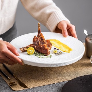 (HOT) Đĩa tròn phẳng Sarang 2 màu trắng/đen, men nhám chống xước - Đĩa main nhà hàng, sứ cao cấp xuất khẩu