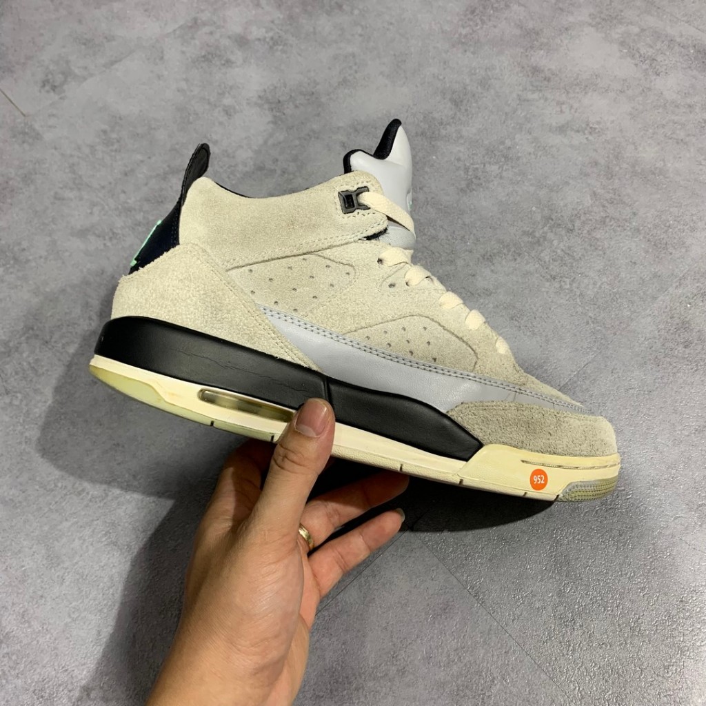 2hand giày Air Jordan Son of Mars Low 'Wolf Grey' - 580604-027 SIZE 39