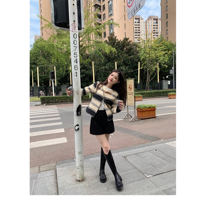 Giày boot cổ bầu dưới gối đế vuông cao cấp siêu êm chân SKL1666