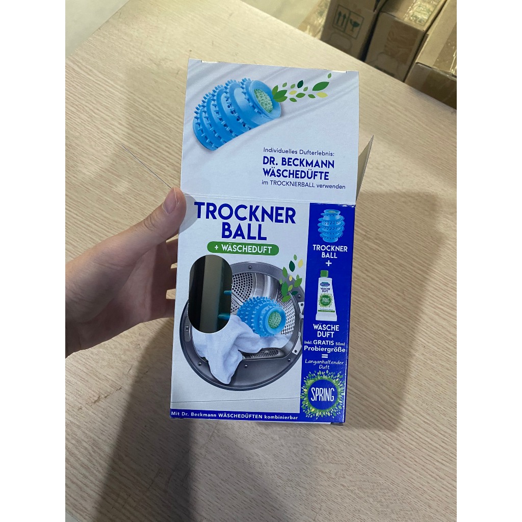 Bóng giặt Sấy Chống Nhăn Quần Áo  Dr.Beckmann Trockner Ball 50ml cho quần áo giặt sạch hơn, làm mềm vải