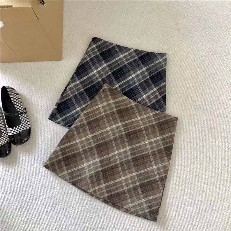 Chân váy nỉ hoạ tiết Caro