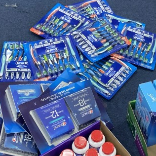 Bàn chải Oral-B Crossaction Advanced Costco bàn chải đánh răng toothbrush của Mỹ