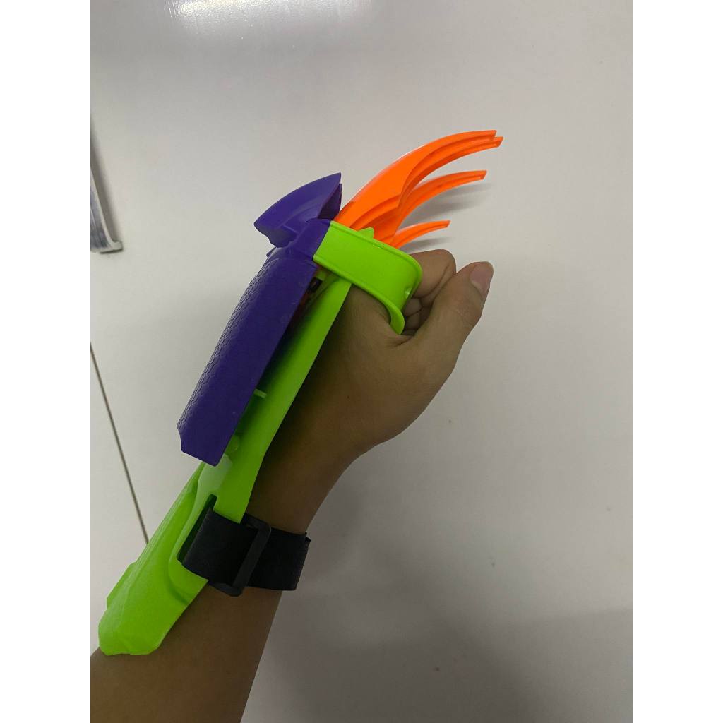 MÓNG VUỐT SÓI,ĐỒ CHƠI MÓNG VUỐT CÀ RỐT GIẢI NÉN HÌNH MÓNG VUỐT CÓ THỂ THU GỌN LÀM QUÀ TẶNG CHO BÉ