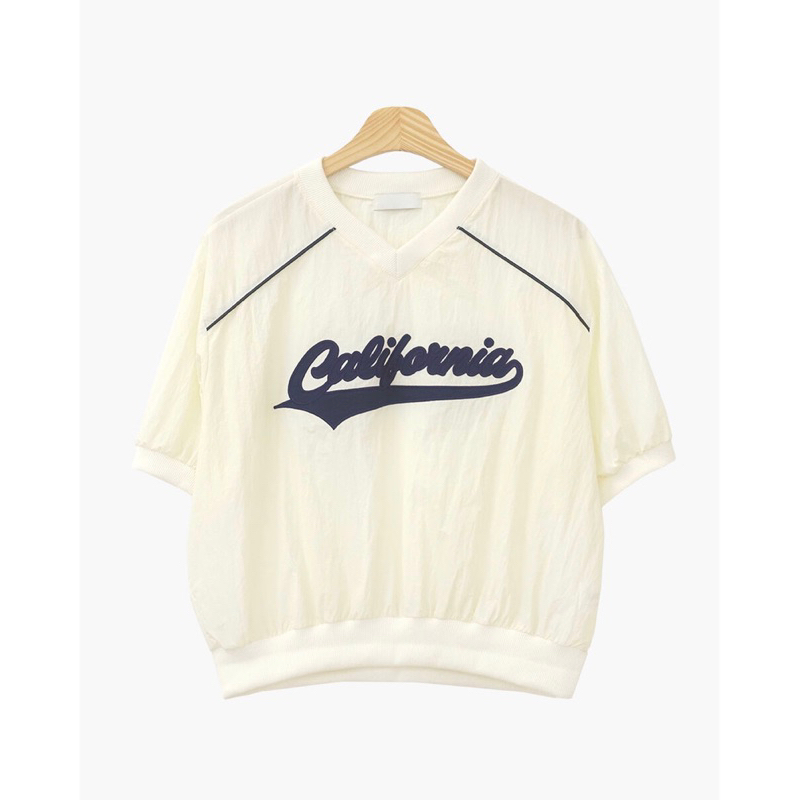 Áo V neck nylon anorak 🇰🇷