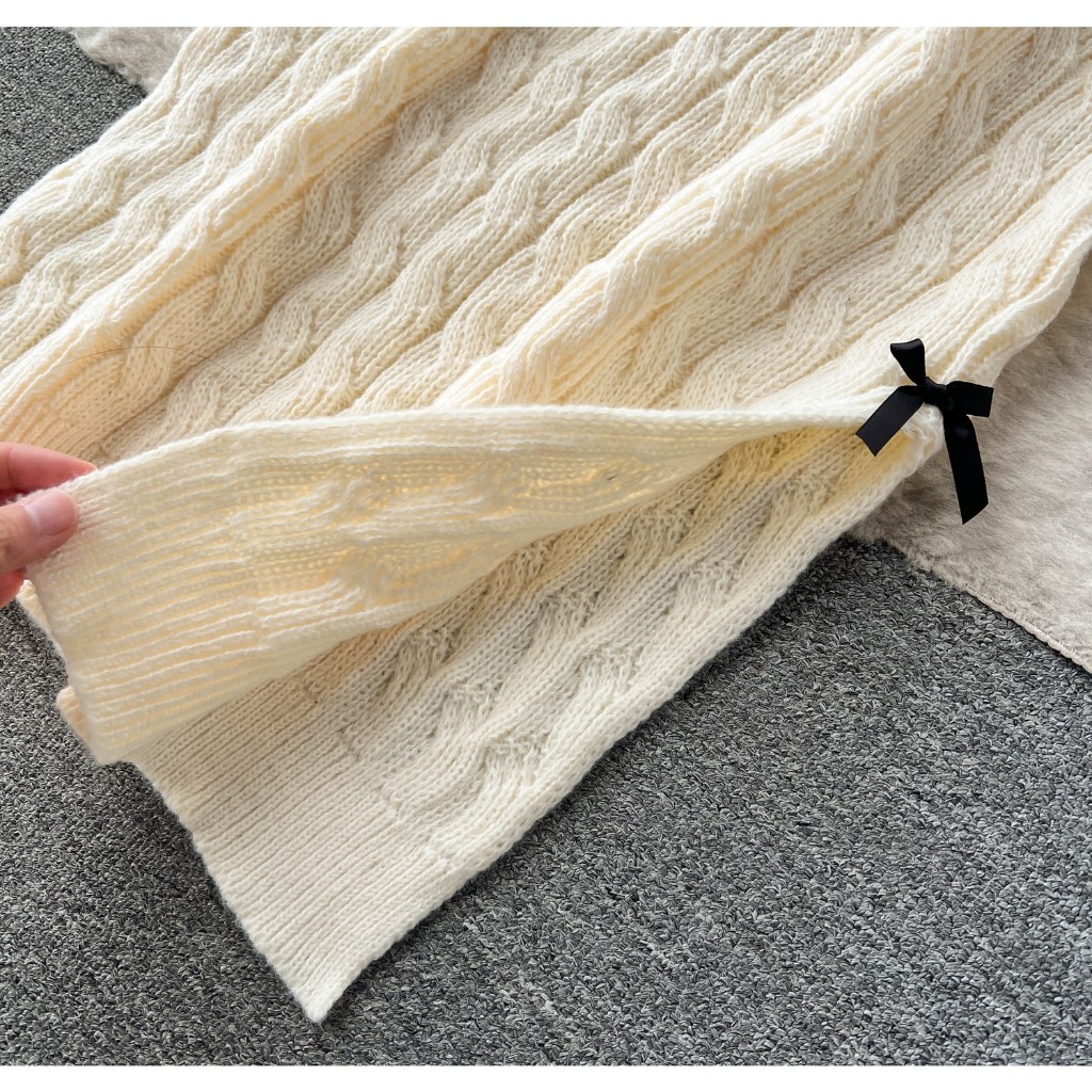 Set áo len viền nấm ngắn ngọt ngào kèm váy xẻ